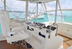 altamar day trips galapagos