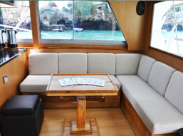 altamar tour diario puerto ayora